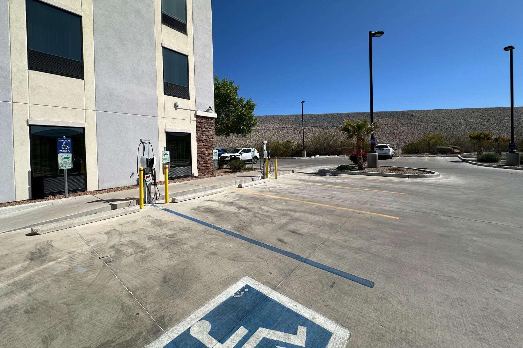 Comfort Suites Of Las Cruces I-25 North Exterior photo